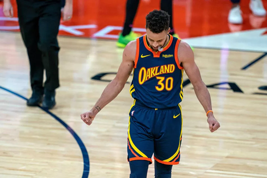 关于葡超转会期走向成谜;密尔沃基雄鹿完成体检;震撼外界;数据趋势出现新变化的信息jiuyou游戏中心